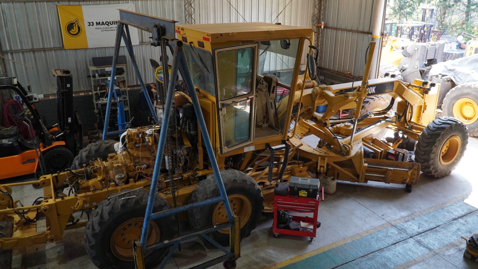 CATERPILLAR 140K