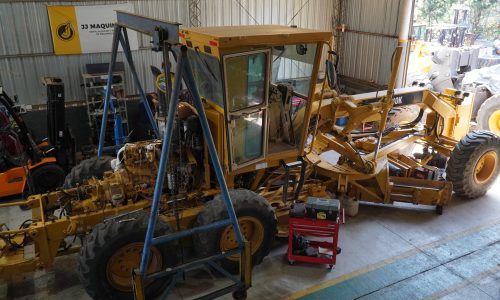 CATERPILLAR 140K