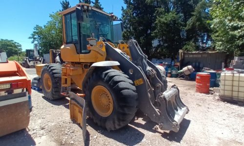 CARGADORA VOLVO L90F